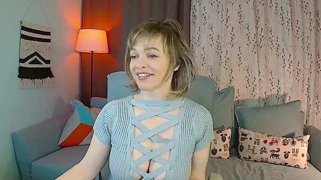 SweetEye online show from April 3, 7:39 am