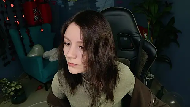 VeliraBraitberg online show from February 15, 1:10 pm