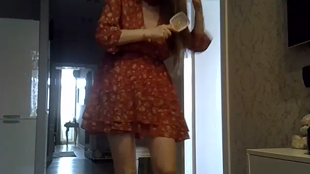 ZarinaSwift online show from May 30, 6:33 am