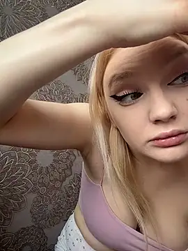 AmmyHot online show from February 15, 5:10 am