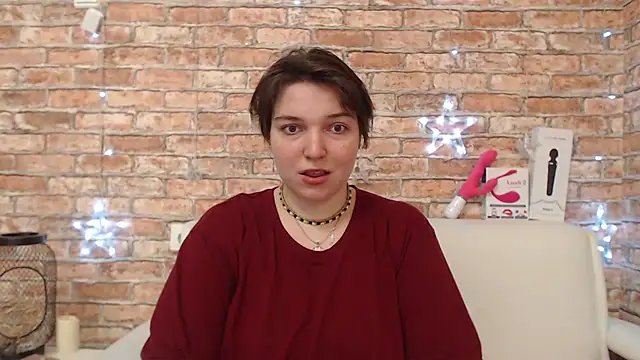 Amelia Kiss  online show from December 16, 12:49 am