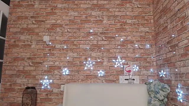 Amelia Kiss  online show from September 12, 12:33 am