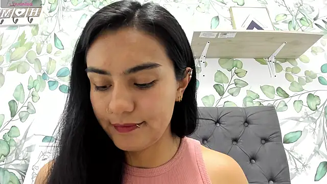 atilanadiaz7 online show from October 2, 4:34 pm