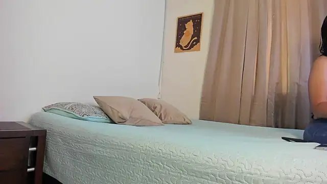 pamela-wells online show from September 9, 4:29 pm