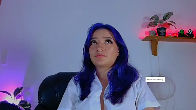 vayolett01 dakotta online show from October 21, 2:37 am