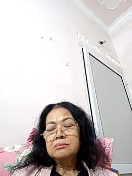 Hotestlove online show from December 5, 2:18 pm