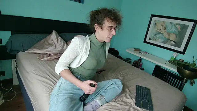 Prxscillia Tx online show from November 11, 1:52 pm