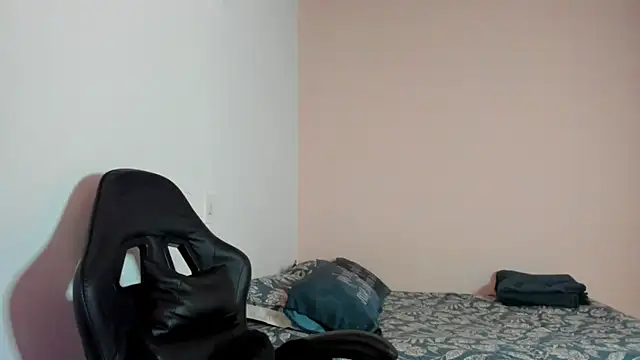 nina pons online show from March 17, 7:40 pm