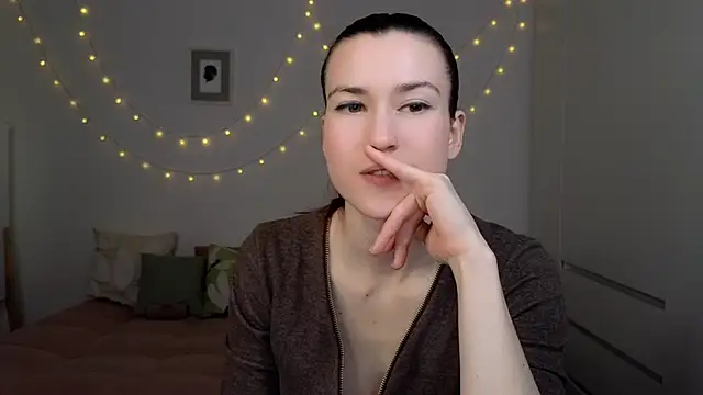 AliciaNewell online show from February 13, 2:51 pm