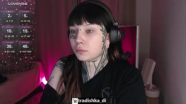 tradishka online show from November 10, 9:32 pm