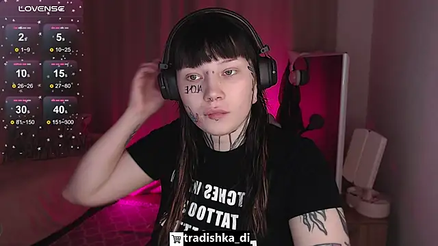 tradishka online show from November 13, 9:14 pm