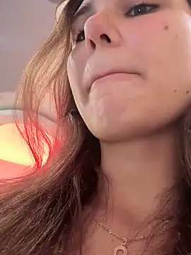 QuitieLia online show from September 14, 10:13 am