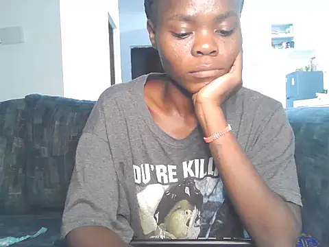 petiteebony 81 online show from September 18, 8:40 pm