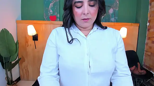 taylor bennet online show from October 2, 7:08 pm