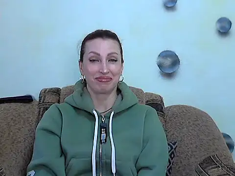 Jillian Pattie online show from November 7, 12:11 pm