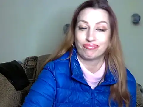 Jillian Pattie online show from December 22, 5:27 pm