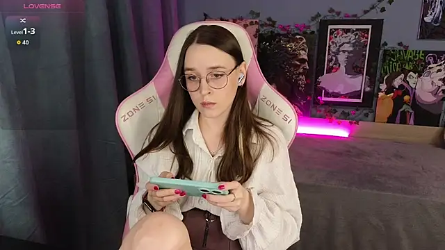 Sweet frosti online show from March 12, 4:04 am