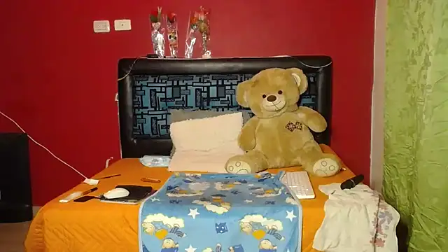 karolhot916 online show from December 19, 11:08 pm