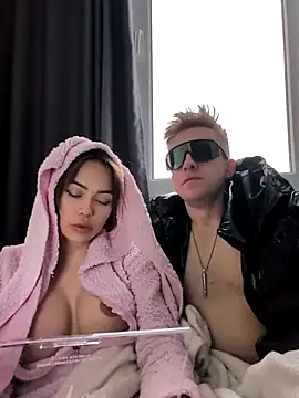 LadyGrotesk online show from February 5, 7:55 am