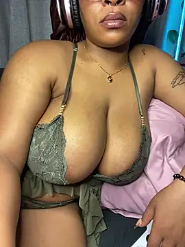 YellowHoneyDip online show from March 11, 6:54 pm