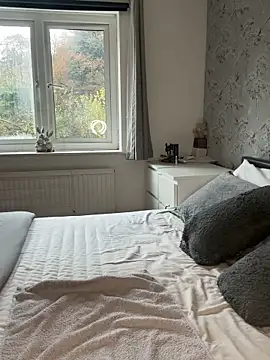 HoneyBluex online show from December 4, 12:40 pm