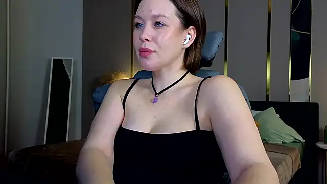 katy  moonj online show from October 17, 1:20 am