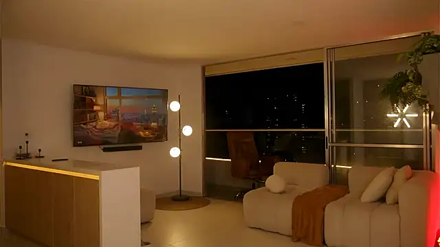 Ms Sammy online show from February 15, 1:41 am