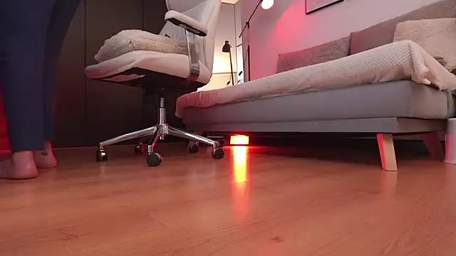 Anah s online show from February 11, 12:36 am