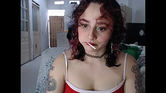 kitty22  online show from April 21, 2:35 pm