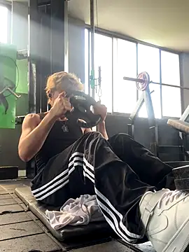 CONNY BENSS online show from November 17, 2:51 pm