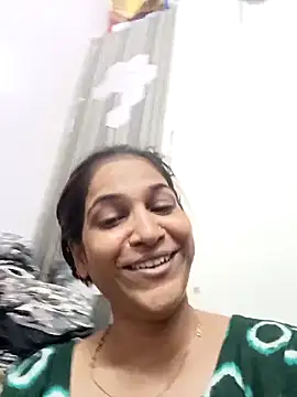 indianliza online show from April 22, 3:20 pm