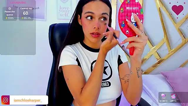 ChloeHarper  online show from October 3, 7:19 pm