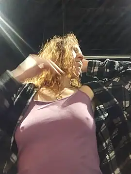 Exhibitionsplit online show from March 13, 11:06 pm