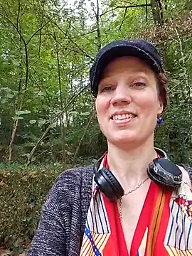 Exhibitionsplit online show from October 19, 12:07 pm