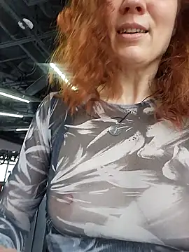 Exhibitionsplit online show from April 8, 9:33 am