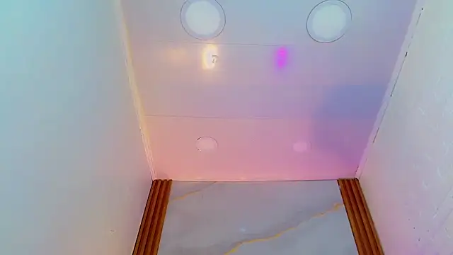 CoralineSweett online show from October 25, 4:53 am