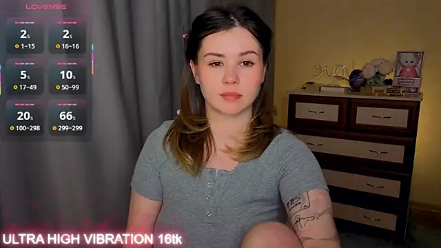 cutie mili online show from April 5, 2:27 pm