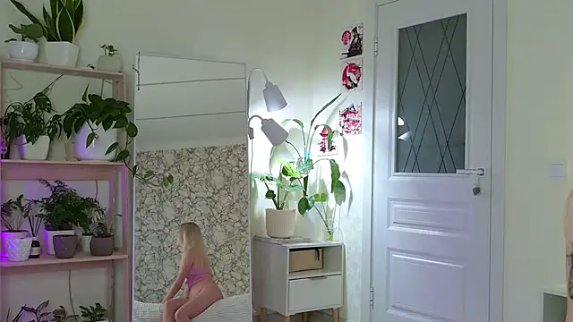 jane-sucks online show from October 6, 3:29 pm