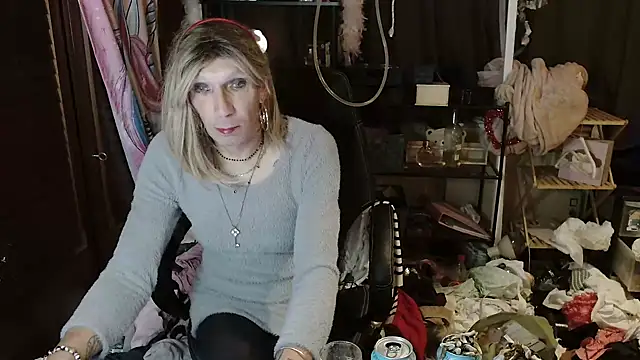 Ombeline1 online show from October 16, 10:01 pm