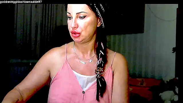 hornymommy69  online show from September 17, 6:50 pm