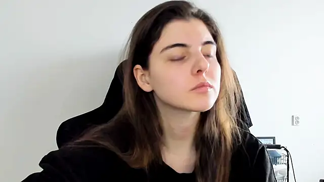 emmamurrr online show from January 19, 10:11 am