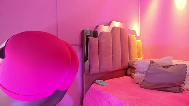 LoveQueen2 online show from November 11, 12:02 pm