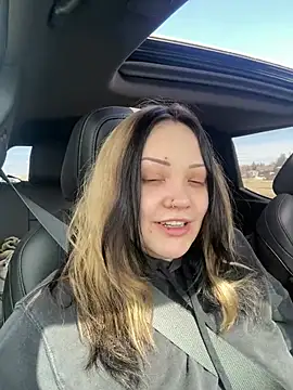 skinwalkingzombie online show from April 18, 6:10 pm