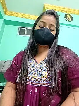 Monalisa Singh online show from November 7, 7:30 pm