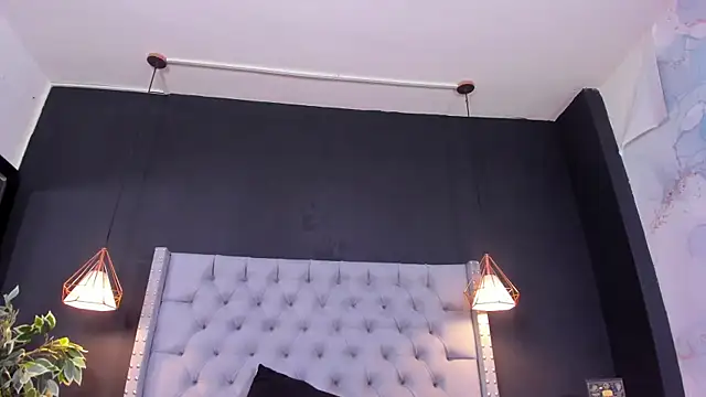 Tammy  vega  online show from September 19, 4:00 am