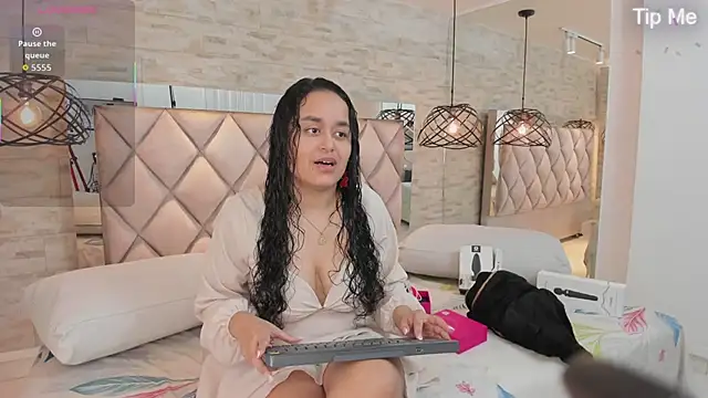 sabrina shark  online show from January 19, 10:55 am