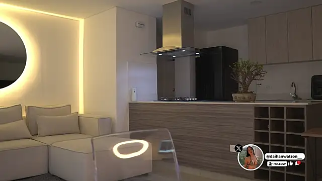 Daihanwatson  online show from April 16, 10:56 pm