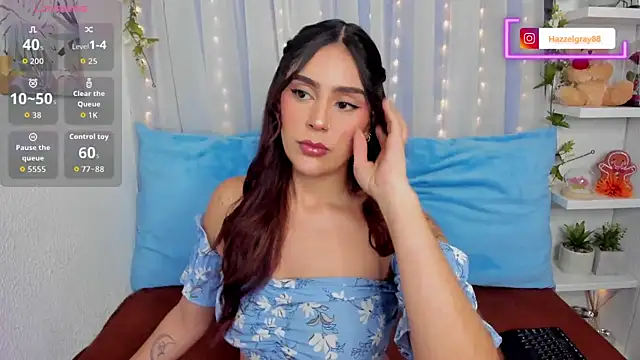 HazzelGray online show from October 8, 4:11 pm