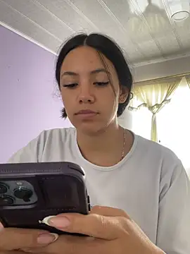 hannahb-e online show from March 26, 3:58 pm