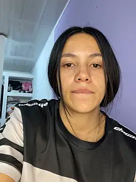 hannahb-e online show from February 12, 10:33 pm